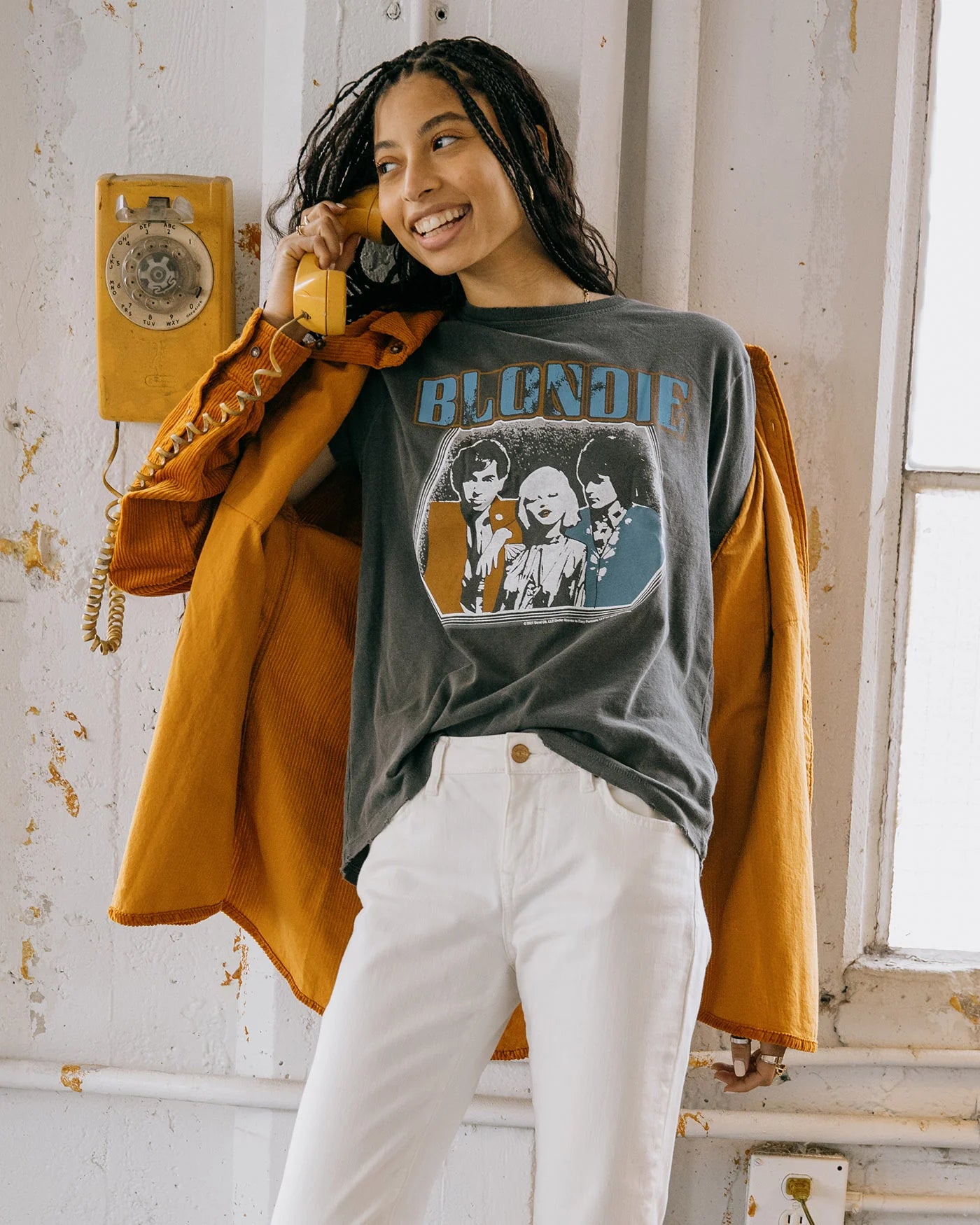 Blondie Glitter Vintage Tee - Black