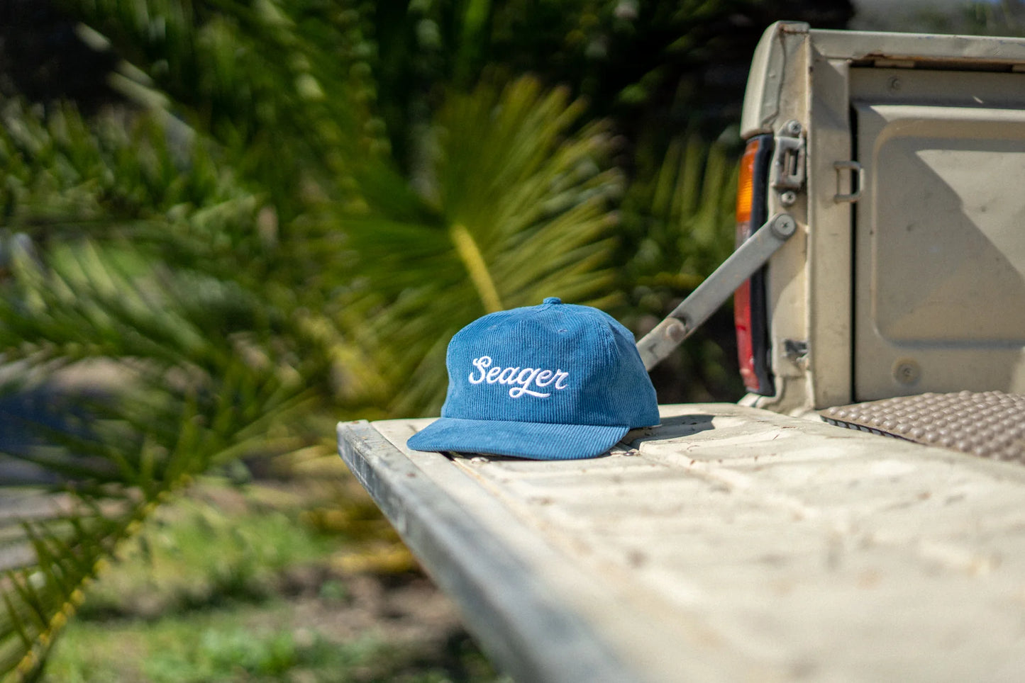 Big Blue Corduroy Snapback - Blue