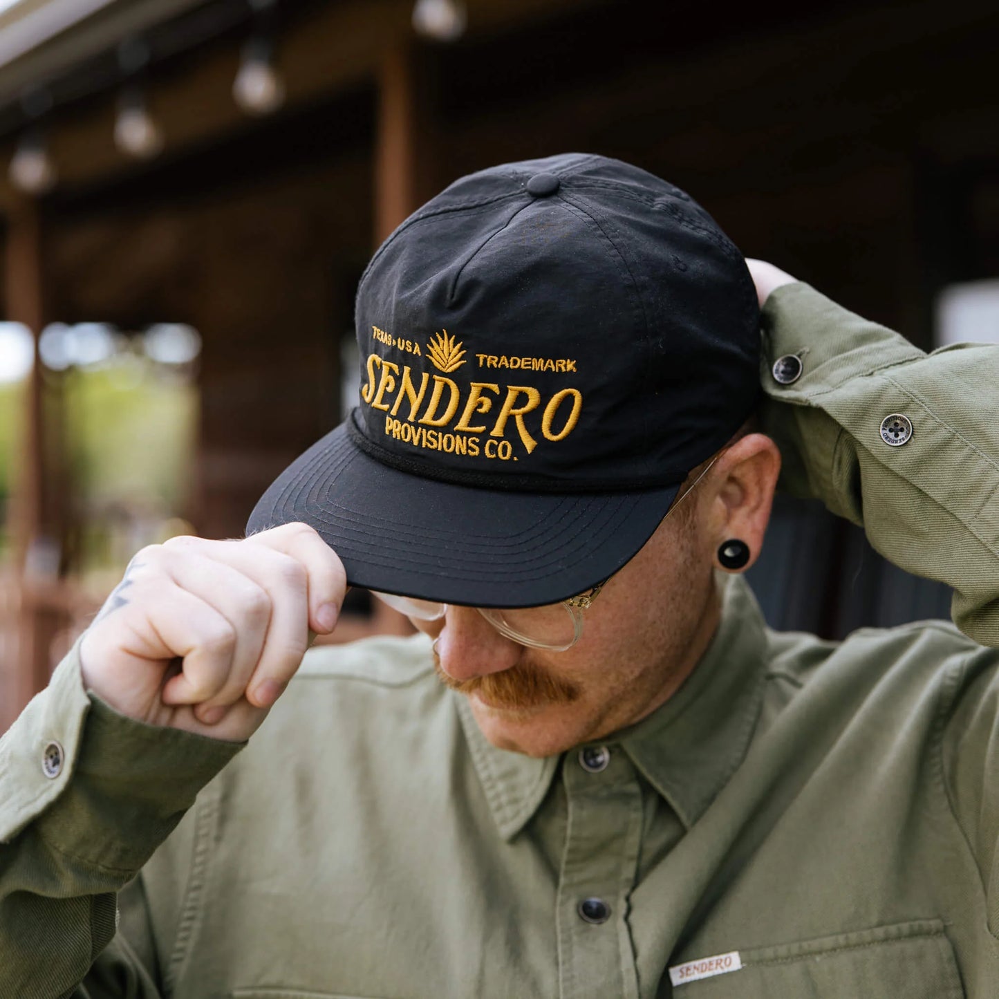 Logo Hat - Black/Gold