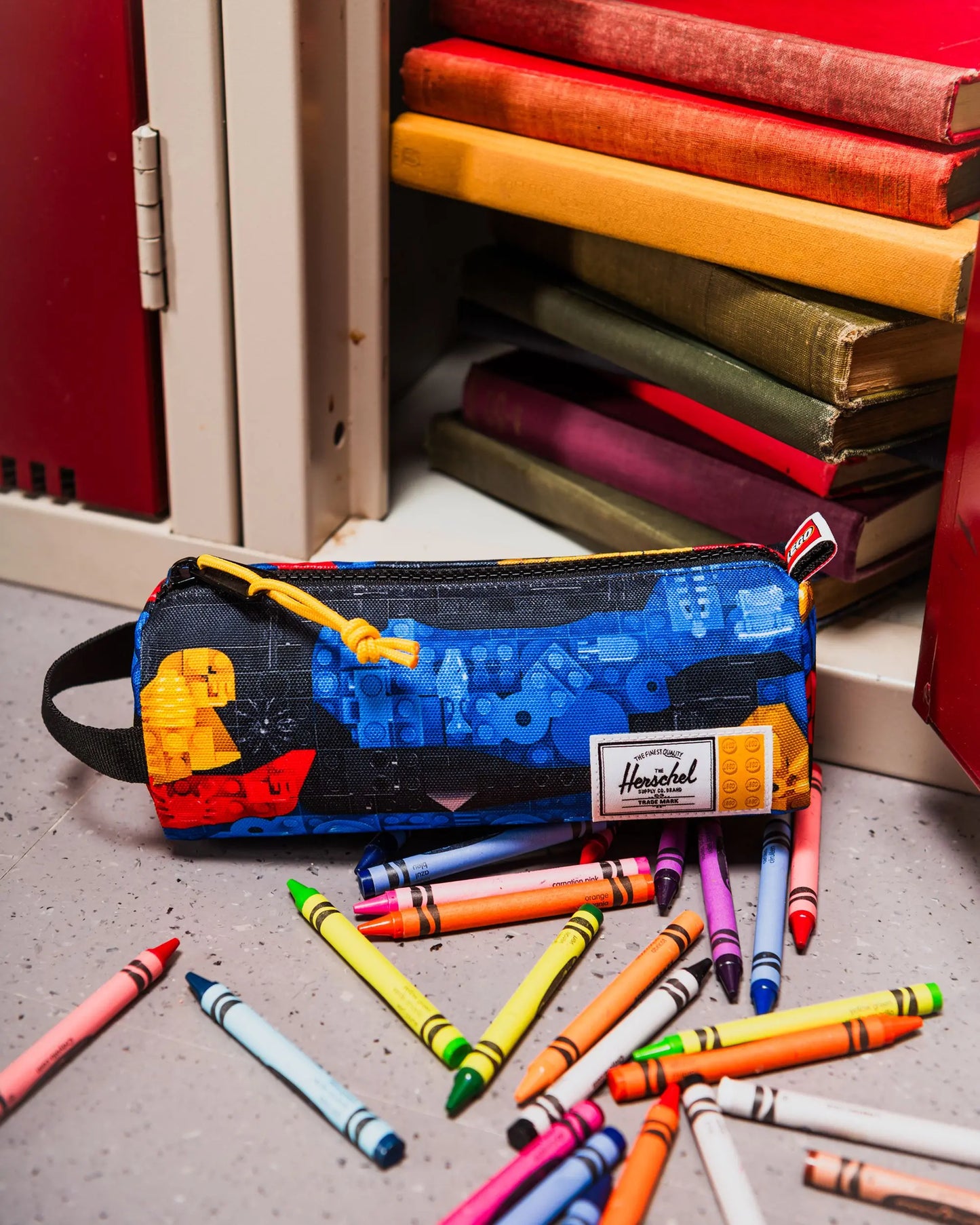 LEGO® Settlement Pencil Case - 1L - Scavenger Hunt Bricks