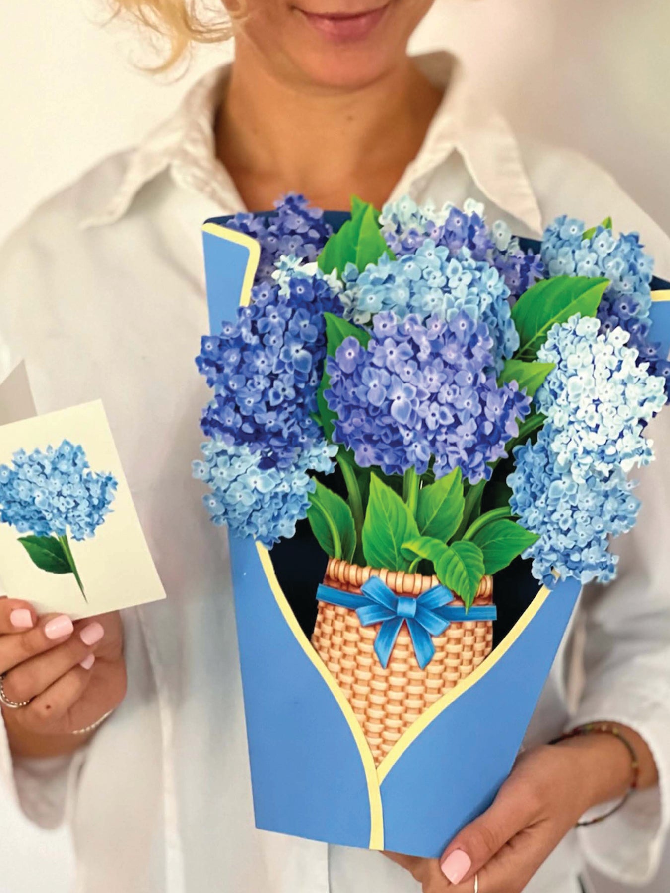 Nantucket Hydrangea 3D Pop Up Bouquet