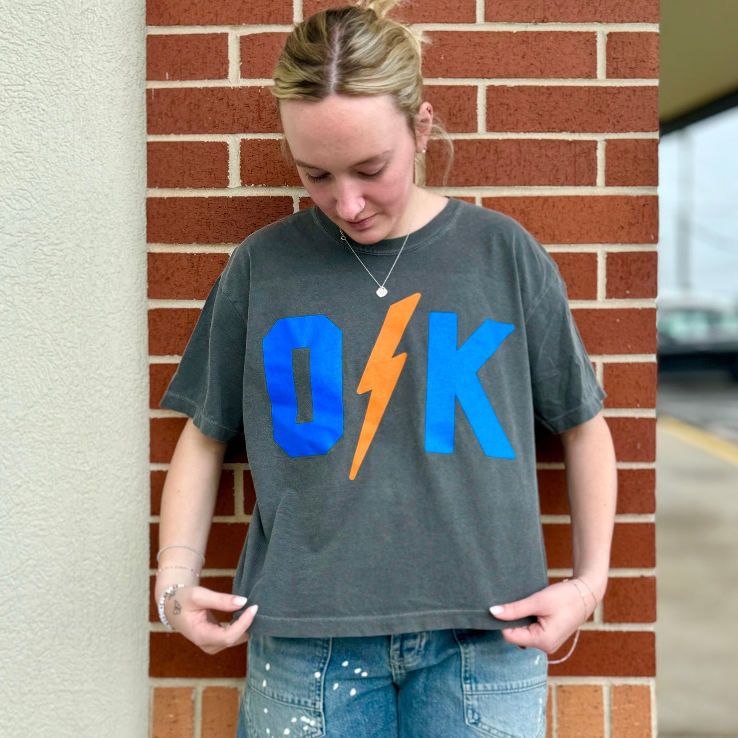 Cropped O Bolt K Tee - Charcoal