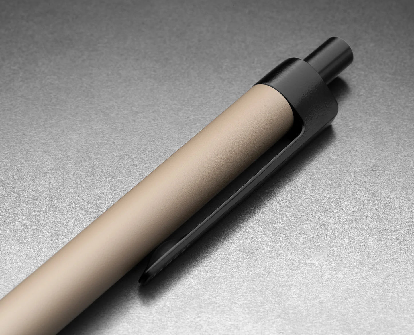 The Burwell - Coyote Tan/Black/Desert Sky