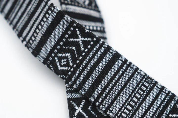 Woven Tapestry Strap - Black/White