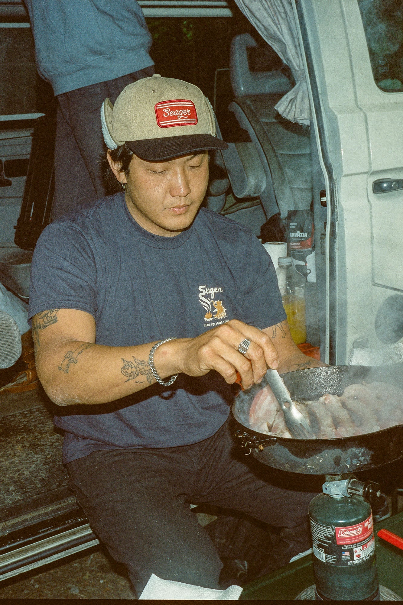 Smokey Tee - Navy