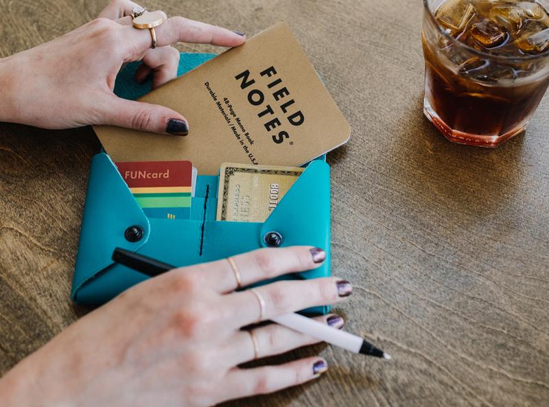 Backerton Clay Midi Wallet