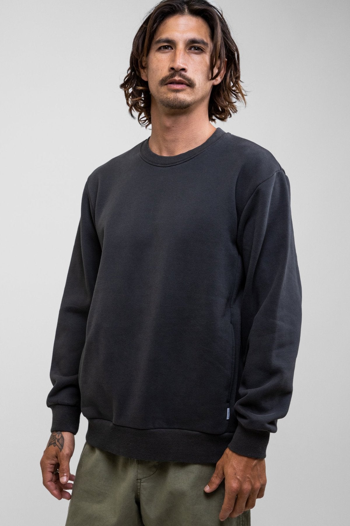 Classic Fleece Crew - Vintage Black