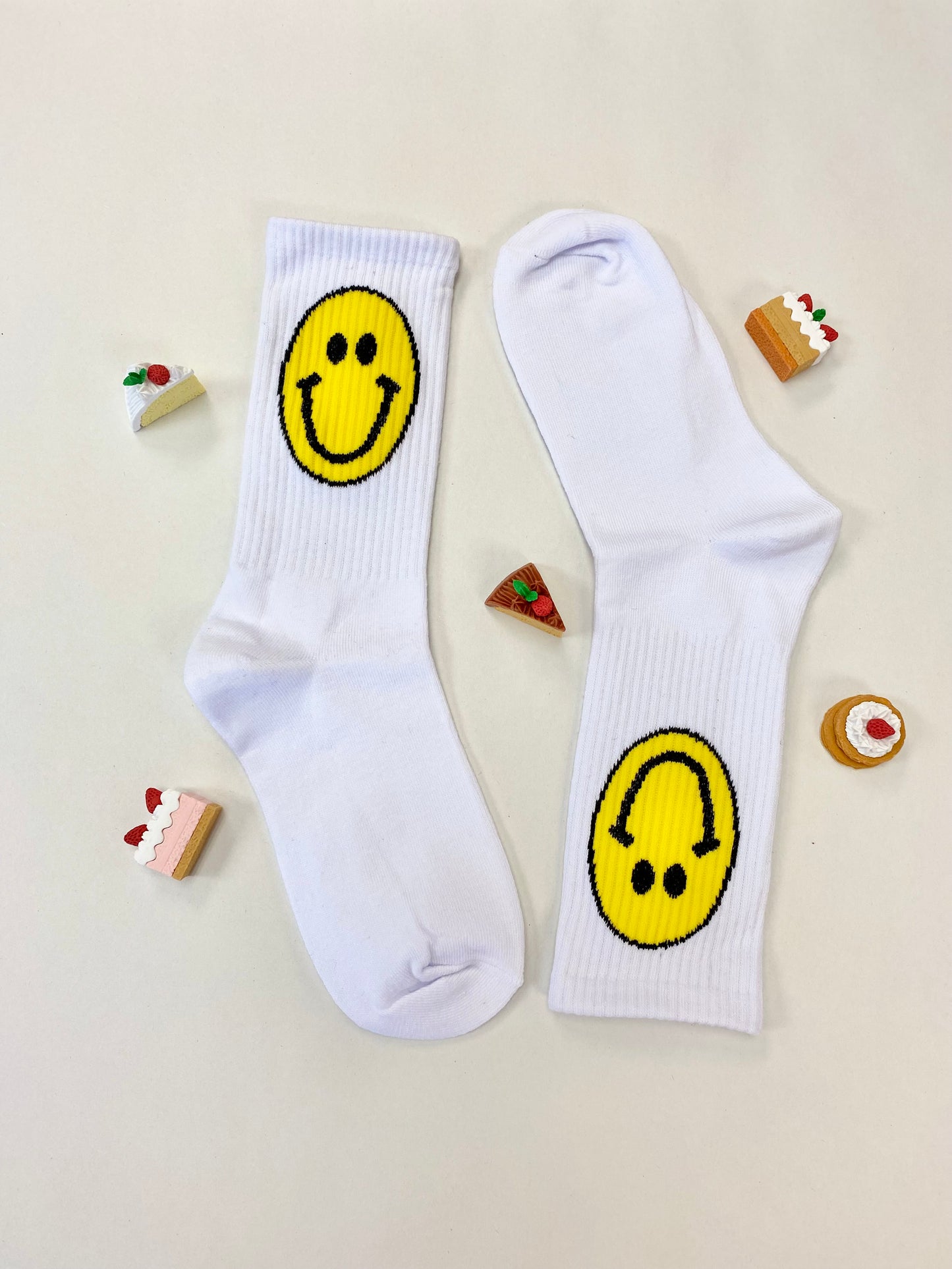 Suzanne Smiley Socks - White