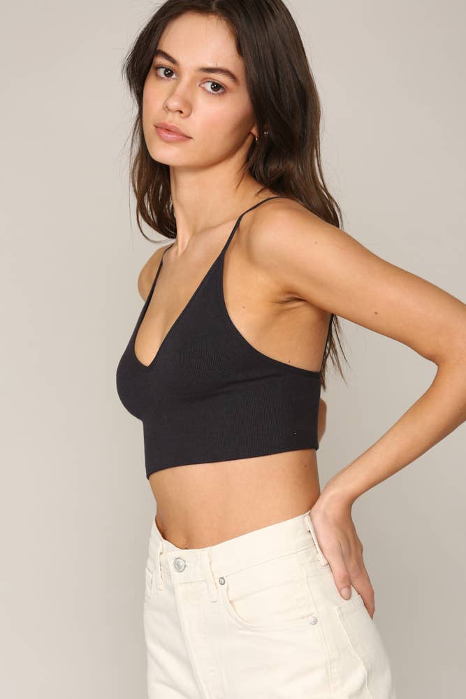 Seamless Ribbed Triangle Brami Black