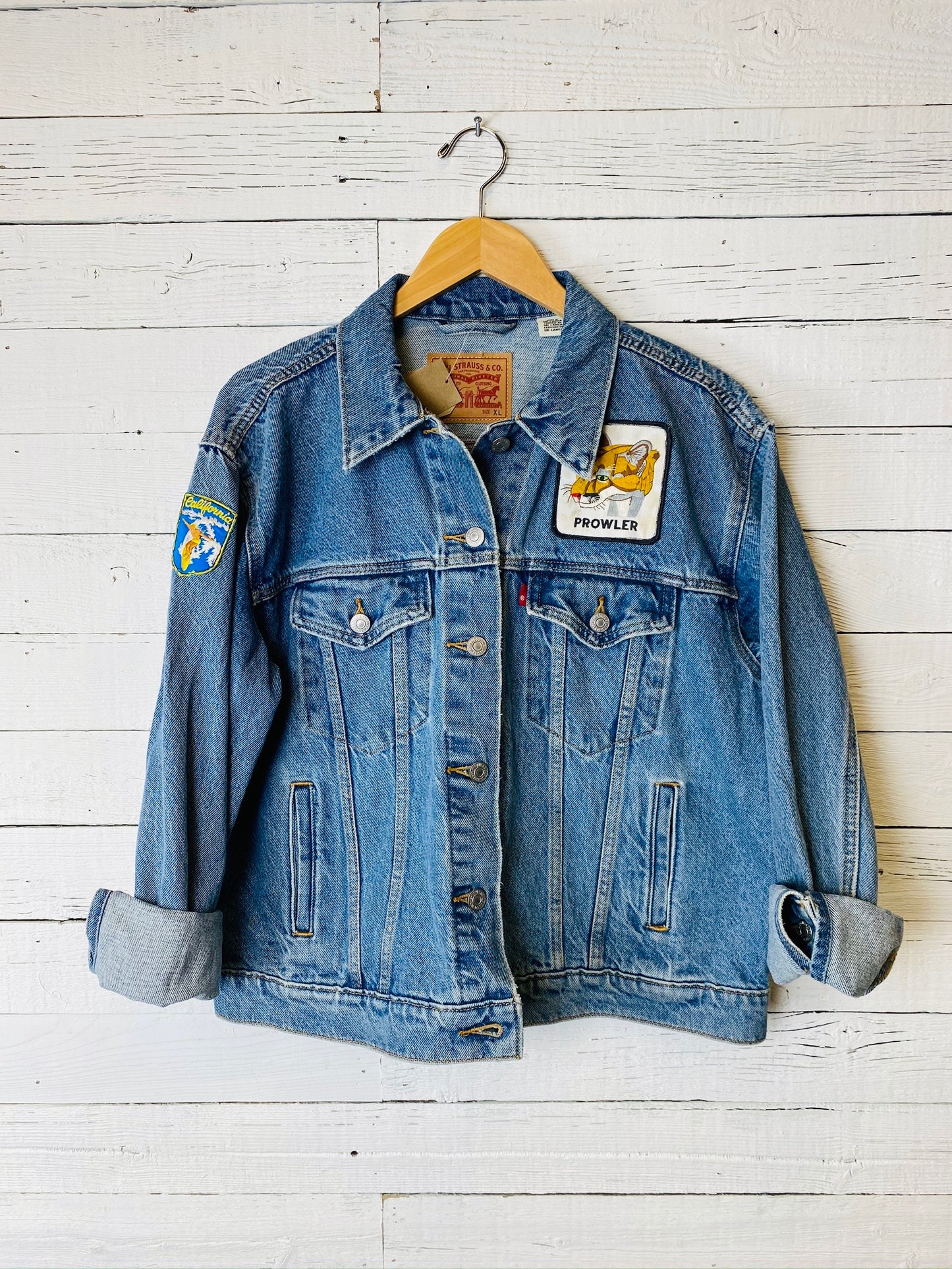 Women's Levi's Boyfriend Trucker: Vintage Patches