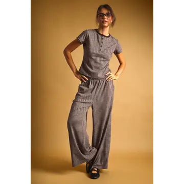 Double Striped Half Snap Top - Brown