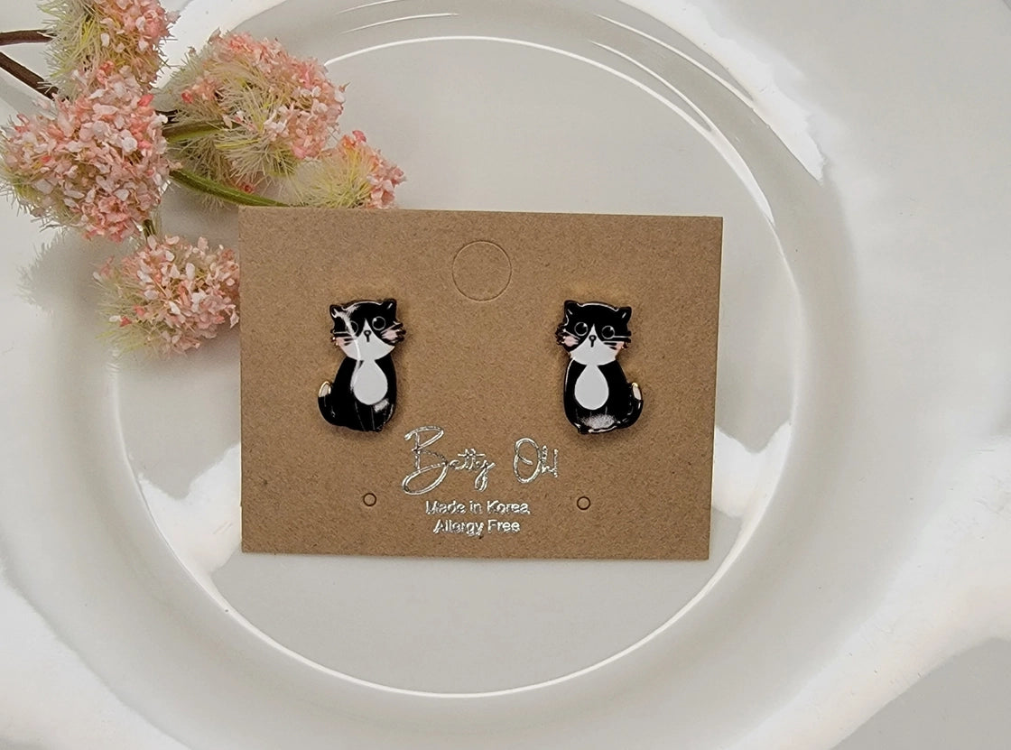 Cute Cat Stud Earrings