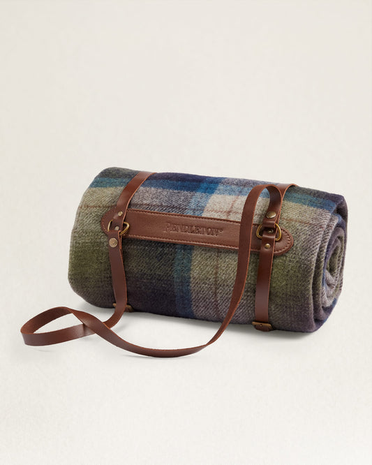 Motor Robe w/ Carrier - Haystack Plaid