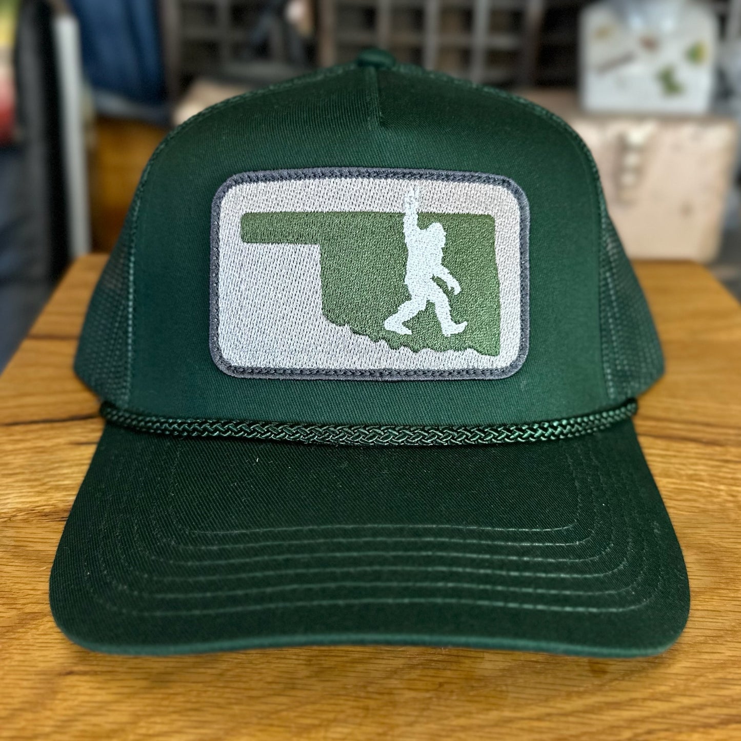 Bigfoot Peace Rope Trucker - Green