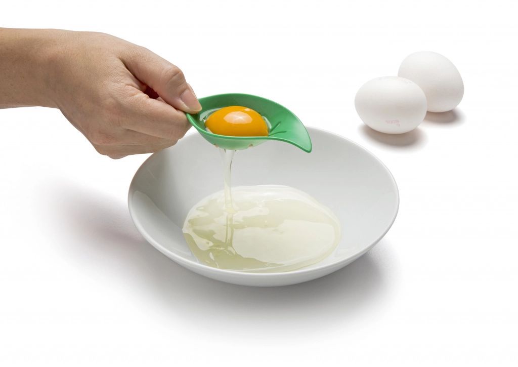 Mon Cherry Measuring Spoons & Egg Seperator