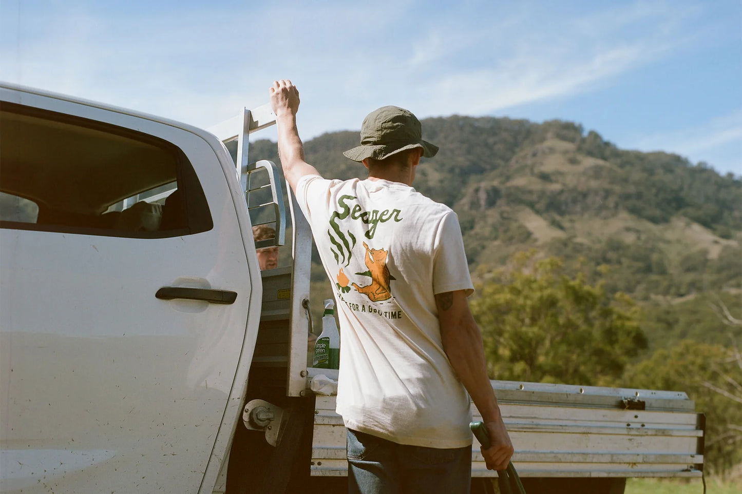 Smokey Tee - Cream