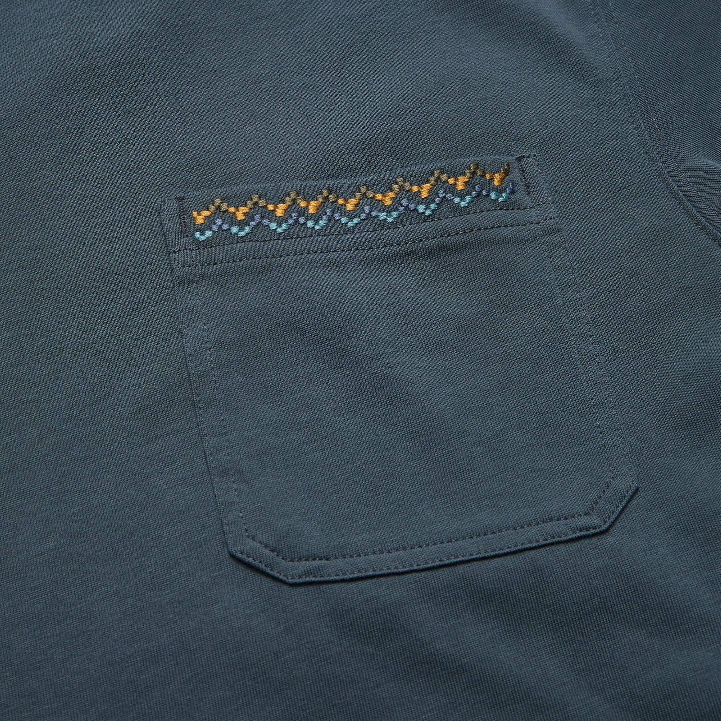 Spectrum Pocket Tee : Dark Slate