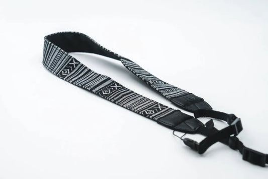 Woven Tapestry Strap - Black/White