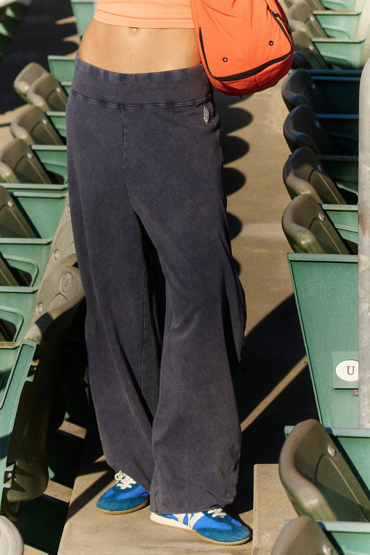Hot Shot Easy Pant - Midnight Navy