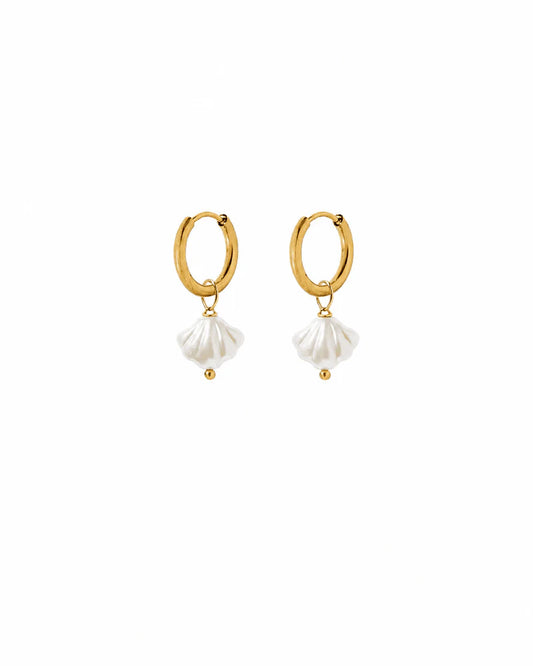 Huggie Charm Earrings - Kai Seashell Pearl