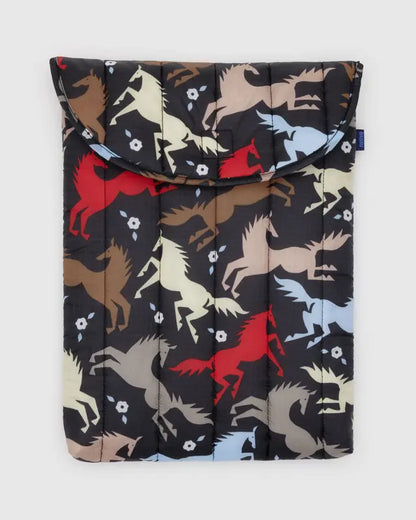 Puffy Laptop Sleeve 16" - Horse Cut-Outs