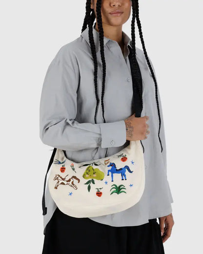 Medium Nylon Crescent Bag - Embroidered Painted Prairie – Blue Seven Medium Nylon Crescent Bag - Embroidered Painted Prairie – Blue Seven