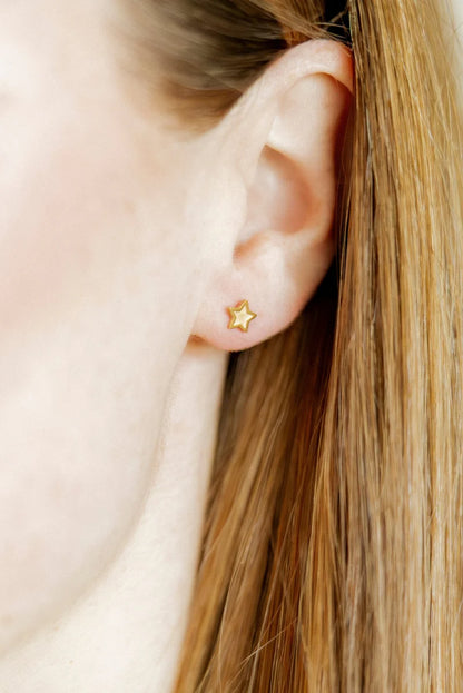 Screwback Stud Earrings - Lennon Star