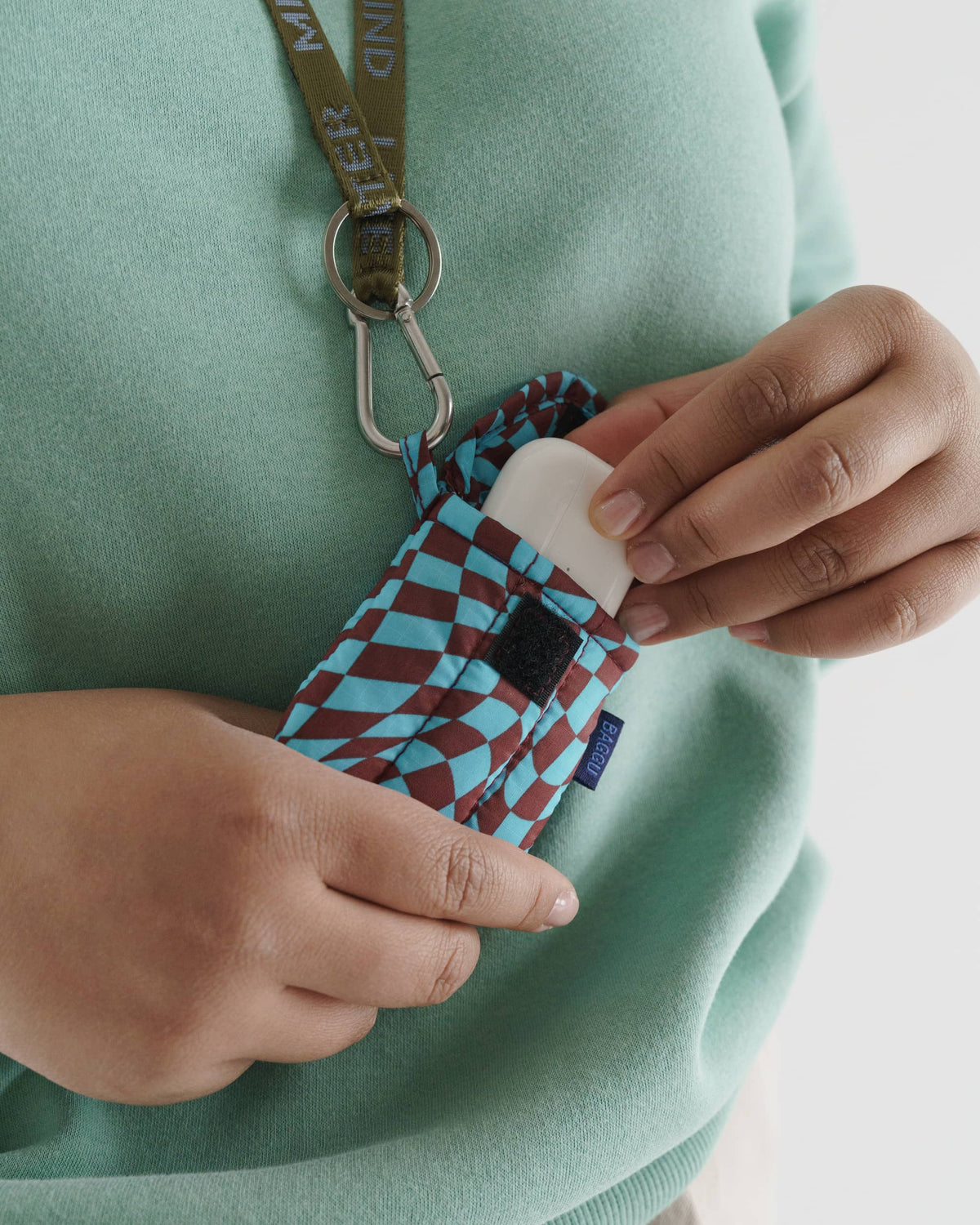 Puffy Earbuds Case - Sky Trippy Checker