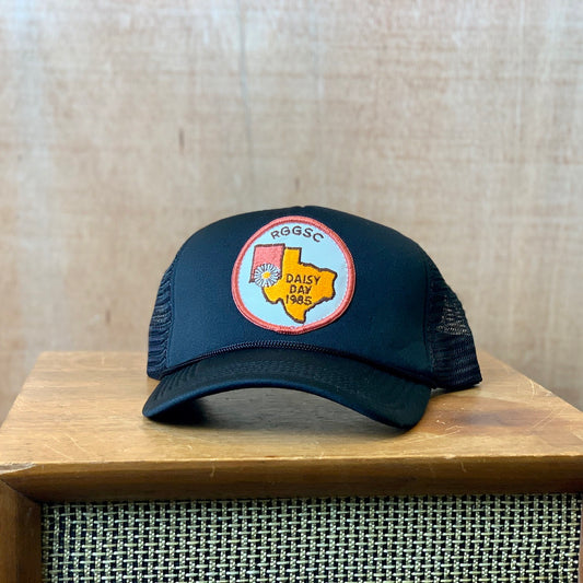 Vintage 1985 Daisy Day Patch trucker